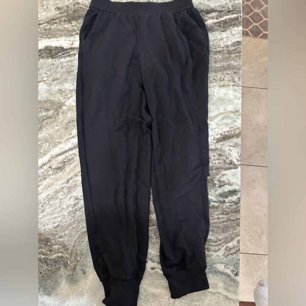 Lululemon Black Joggers Ceremony Sweatpants, Size 4